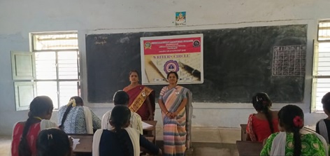 WRITERS’ CIRCLE